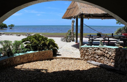 Long Beach Estates Bed & Breakfast | Barnacle Bed and Breakfast