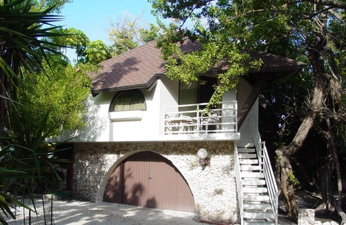 Long Beach Estates Bed & Breakfast | Barnacle Bed and Breakfast