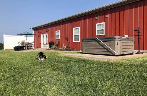 Keene House | Barndominium on the Bourbon Trail - Hot Tub and Horses! Dog and Horse friendly!