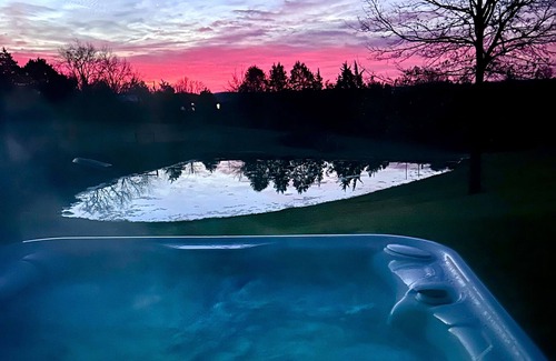 Keene House | Barndominium on the Bourbon Trail - Hot Tub and Horses! Dog and Horse friendly!