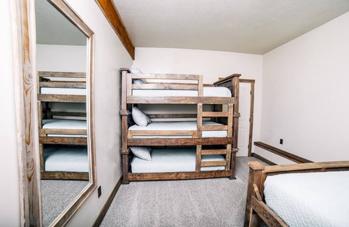 Dingle Other | Barndominium with New indoor Gym located 8 miles from North shore of Bear Lake.