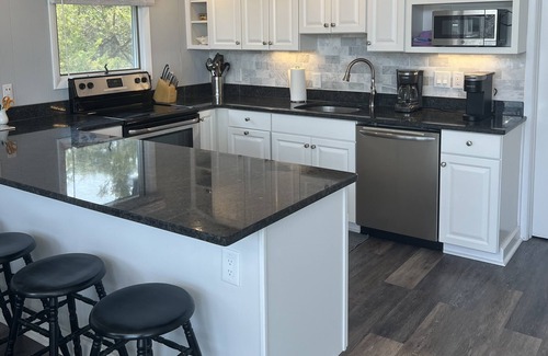 Point Pleasant - Toms River House | Barnegat Light 2nd from beach- bright, open 3 BR 1.5 BA with ocean views!