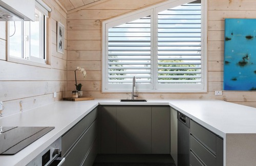 Mount Maunganui House | Barney's Bach ~ Mount Maunganui - Beyonder Holiday Homes