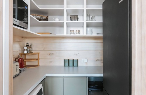 Mount Maunganui House | Barney's Bach ~ Mount Maunganui - Beyonder Holiday Homes