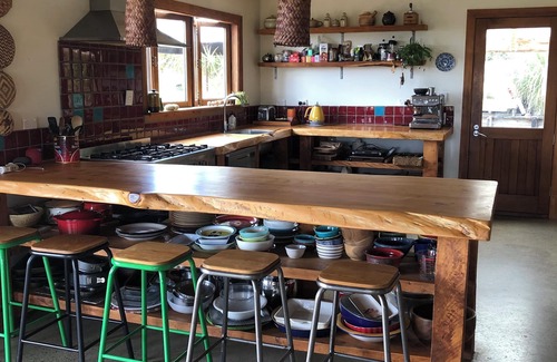 Raglan Cabin | Barnstyle eco lodge - stunning ocean and mt views.