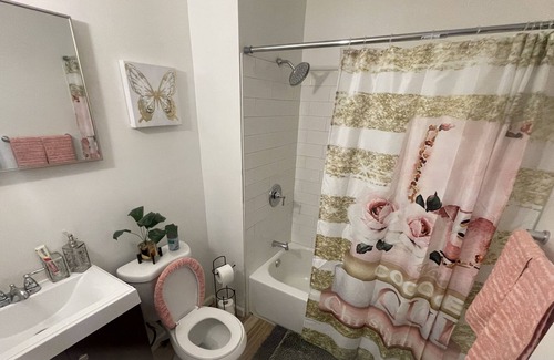 Bridgeport House | Barnum House CONVENIENT location !