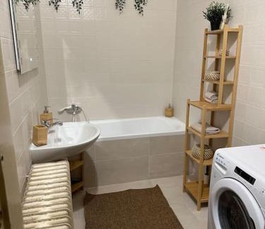 Csarnok negyed Apartment | Baross 86 greenery apartment