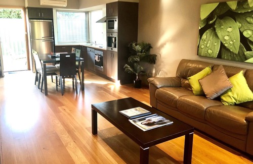 Tanunda Apartment | Barossa Apartments complete experience - 16 guests