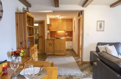 Verbier Apartment | Baroudeur B04 by Interhome