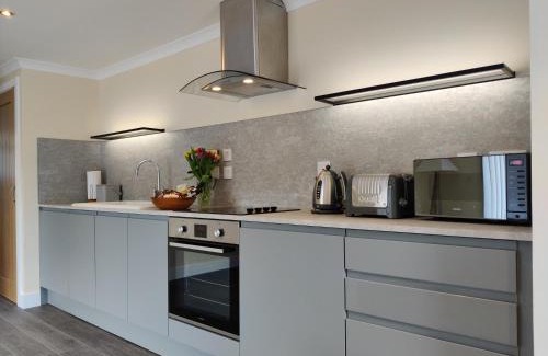 West Laroch Apartment | Barra Cottage