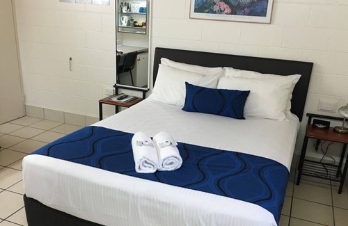 Mighell Hotel | Barrier Reef Motel