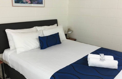Mighell Hotel | Barrier Reef Motel