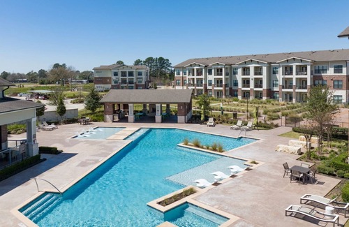 Katy Apartment | Barsala l 1BD with access to resort-inspired pool and clubhouse