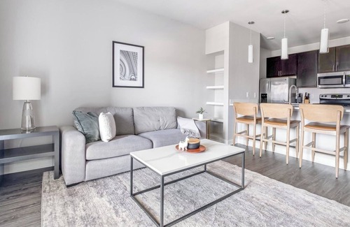 Katy Apartment | Barsala l Work-Ready 2BD Apartment w/Amenities