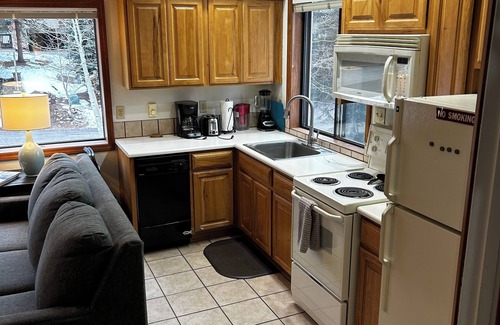 Purgatory Apartment | Base area Unit! Short walk to lift! Clean and comfortable! Best deal