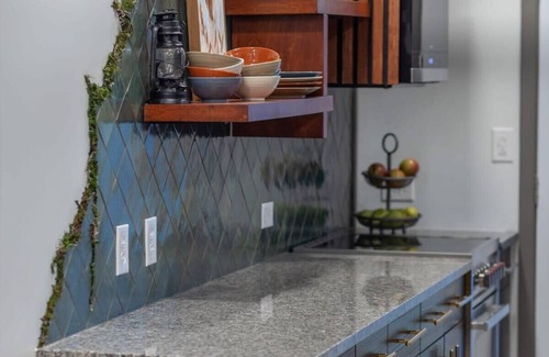 Stanton Cabin | Base Camper Inn|RRG|NEW|Hot Tub