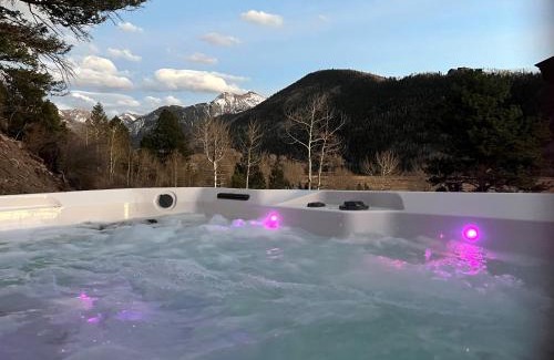 Telluride House | Basecamp at Valley Floor - views and wildlife!
