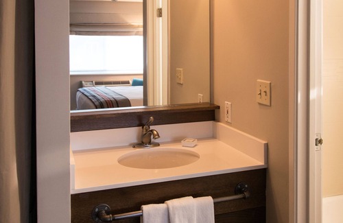 Central Boulder Hotel | Basecamp Boulder
