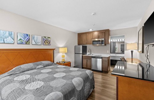 Puyallup Hotel | Basecamp Puyallup a Travelodge by Wyndham