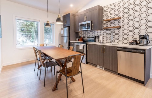 Revelstoke Hotel | Basecamp Resorts Revelstoke I Two Bedroom Suite