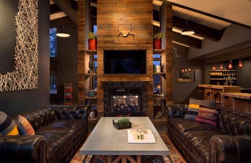 Tahoe City Hotel | Basecamp Tahoe City