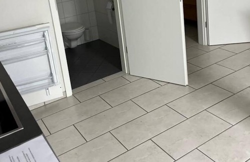 Muttenz Apartment | Basel - 5 mins away - Modern Basement Studio with Kitchen 35m2 in Muttenz