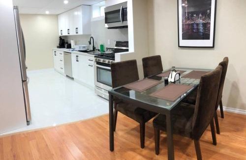 Richmond Hill Apartment | Basement Apartment in Richmond Hill
