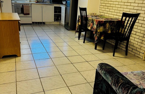 Saint Constant Apartment | basement-bedroom apartment in Saint-Constant