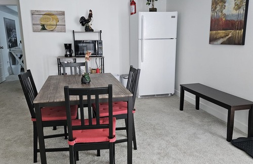 Midvale Apartment | Basement in Salt Lake City dining and living room accommodation for 3 people