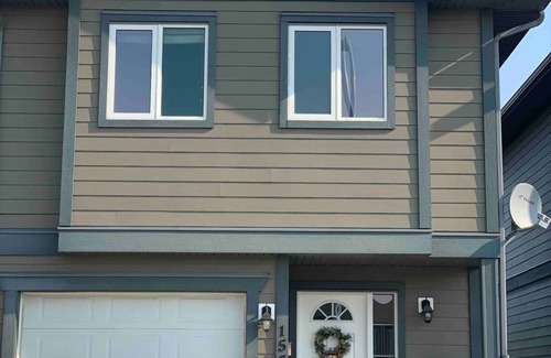 Dawson Creek Apartment | Basement Studio with Separate Entrance