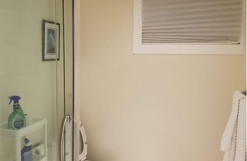 Winnipeg House | Basement Suite on Osborne