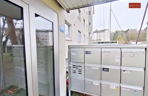 Seebach Apartment | Basic 1BR in Seebach, Tram-Connected