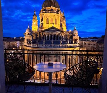 Inner City Budapest Apartment | Basilica Panorama Luxury