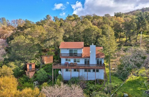 Clear Lake House | Bass Alley Bungalow With Private Dock And Amazing Fishing On Clear Lake