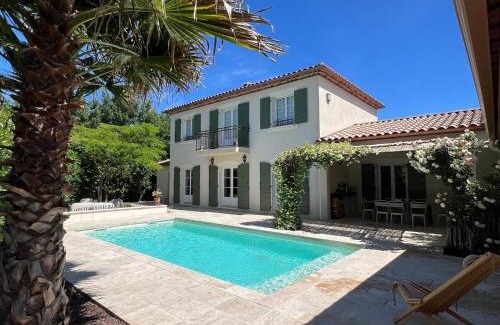 Saint-Drezery Villa | Bastide de charme, élégance, calme et sérénité