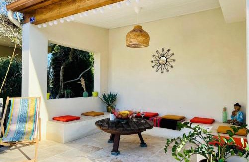 Saint-Drezery Villa | Bastide de charme, élégance, calme et sérénité