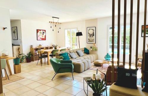 Saint-Drezery Villa | Bastide de charme, élégance, calme et sérénité