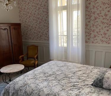 Boisseron House | Bastide pour 15 avec piscine, clim et Billard