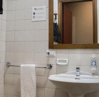 Fiorenzuola d'Arda Hotel | Bastimento