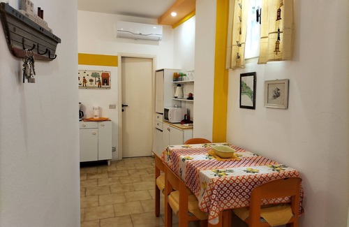Borgo Antico Apartment | Basuetta Apt in historIcal center with A/C
