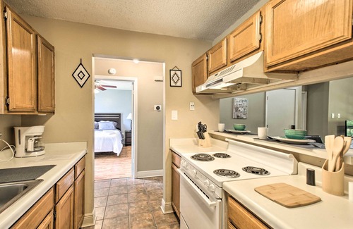 Highlands - Perkins Condo | Baton Rouge Condo < 3 Mi to Tiger Stadium!