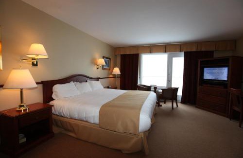 La Baie Hotel | BATTURES Hotel Fjord Saguenay