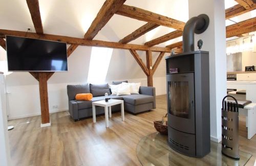 Barkhagen Apartment | Bauernhaus am Plauer See mit Kamin, cleaning included