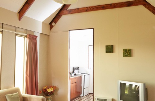 Invercargill Hotel | Bavarian Motel