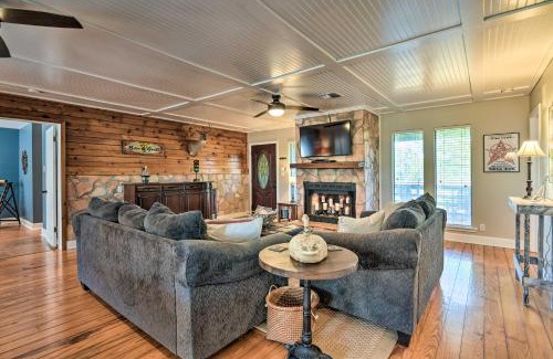 Long Mott House | Bay Access and Dock Riverfront Tivoli Escape