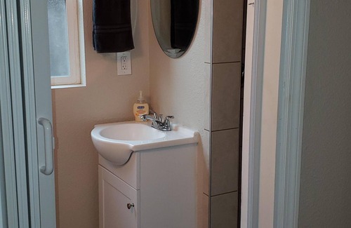 Pittsburg Apartment | Bay Area Hideaway - Your Home Away From Home