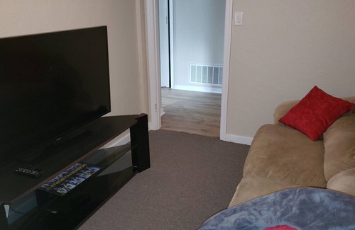 Pittsburg Apartment | Bay Area Hideaway - Your Home Away From Home