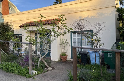 Berkeley House | Bay Area Treasure! Quiet, large home near dining, shop; 30 min to San Francisco