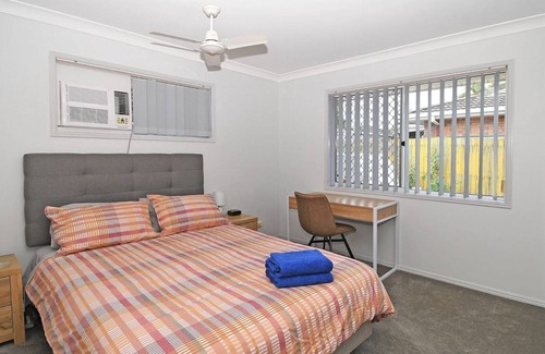 Pialba House | Bay Central Hideaway