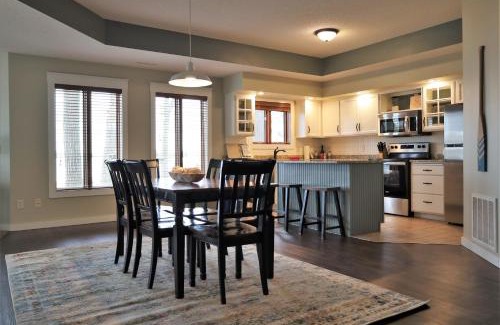 Nisswa Apartment | Bay Colony 766 - lower